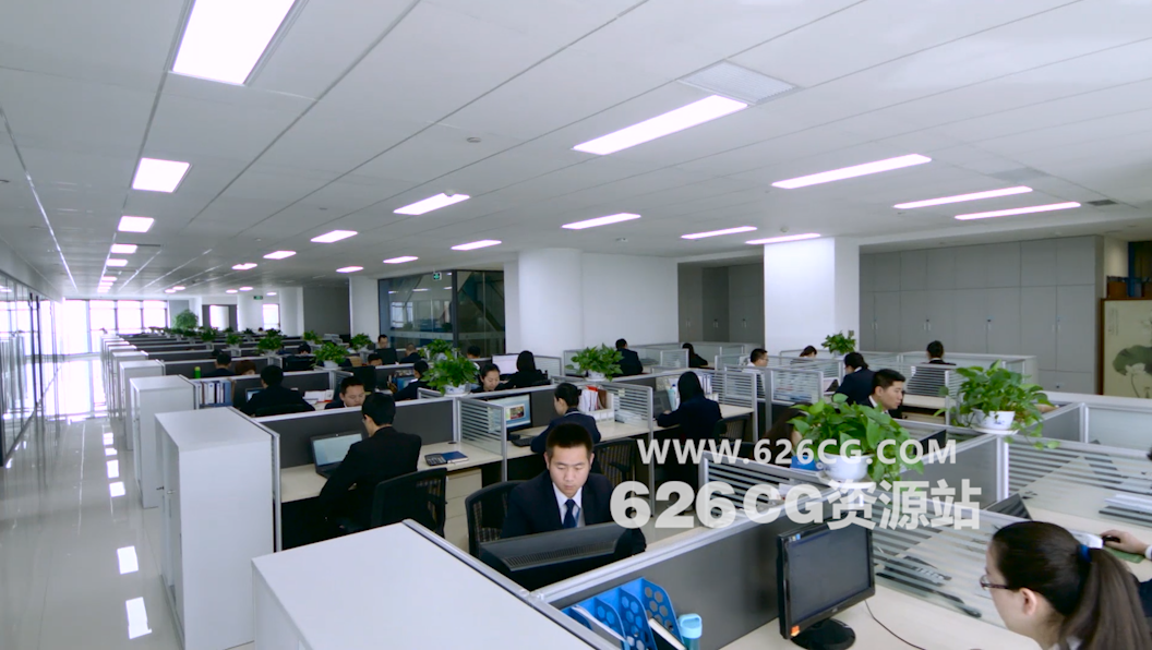 实拍办公室工作人员工作忙碌工作场景